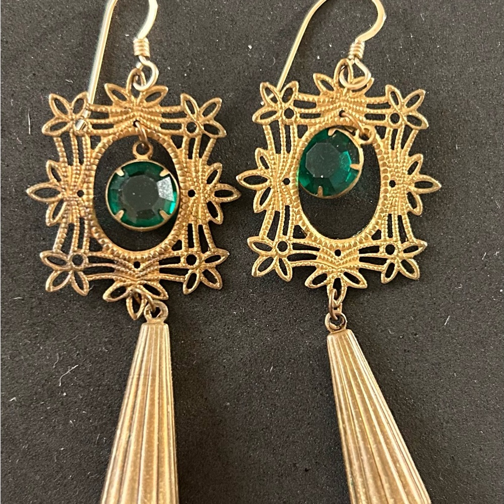 Vintage Gold Filigree Earrings with Green Gemstone